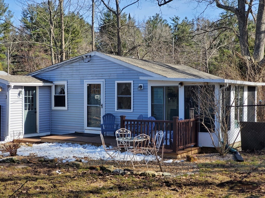 Property Photo: 3 Dakotatrail MA 01543