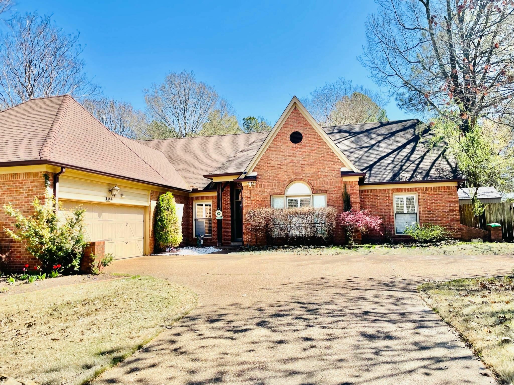 Property Photo:  2148 E Glenalden Dr  TN 38139 