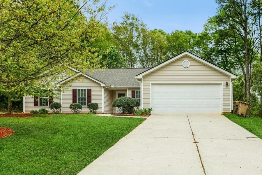 Property Photo:  1355 Lance Circle  GA 30680 