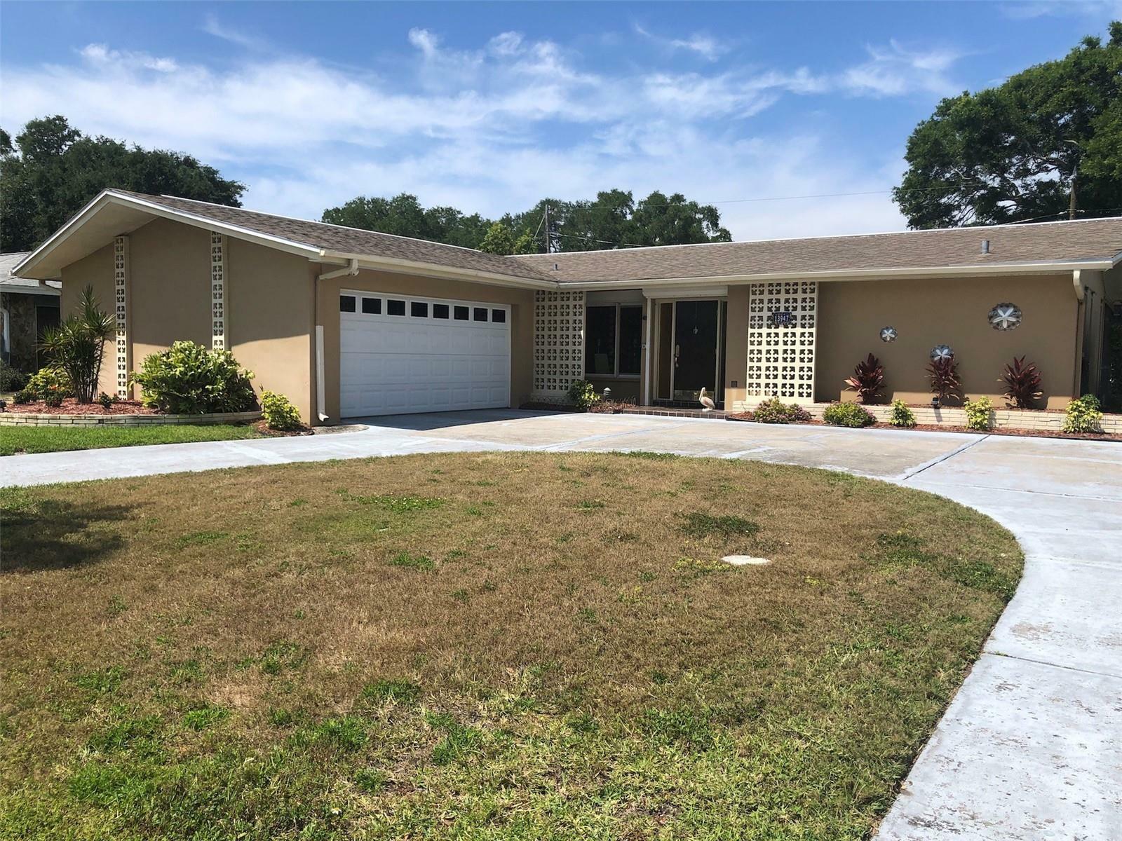 Property Photo:  13947 105th Terrace  FL 33774 