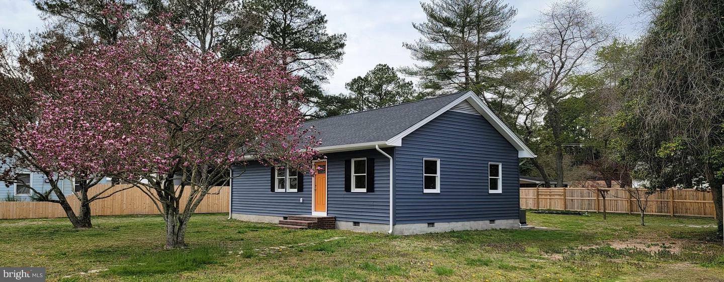 Property Photo:  116 Moore Avenue  MD 21826 