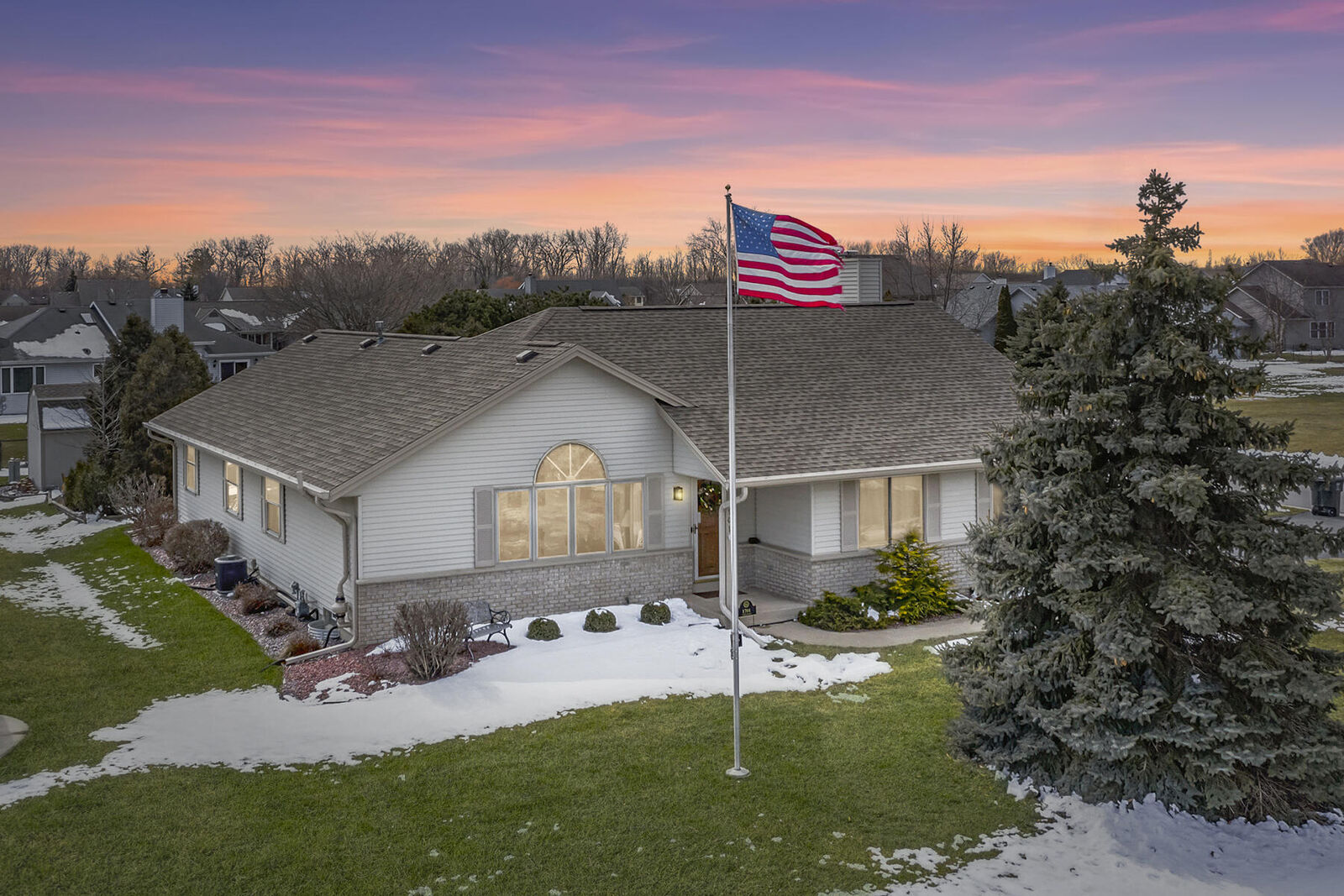 Property Photo: 1701 5 Mile Rd WI 53402