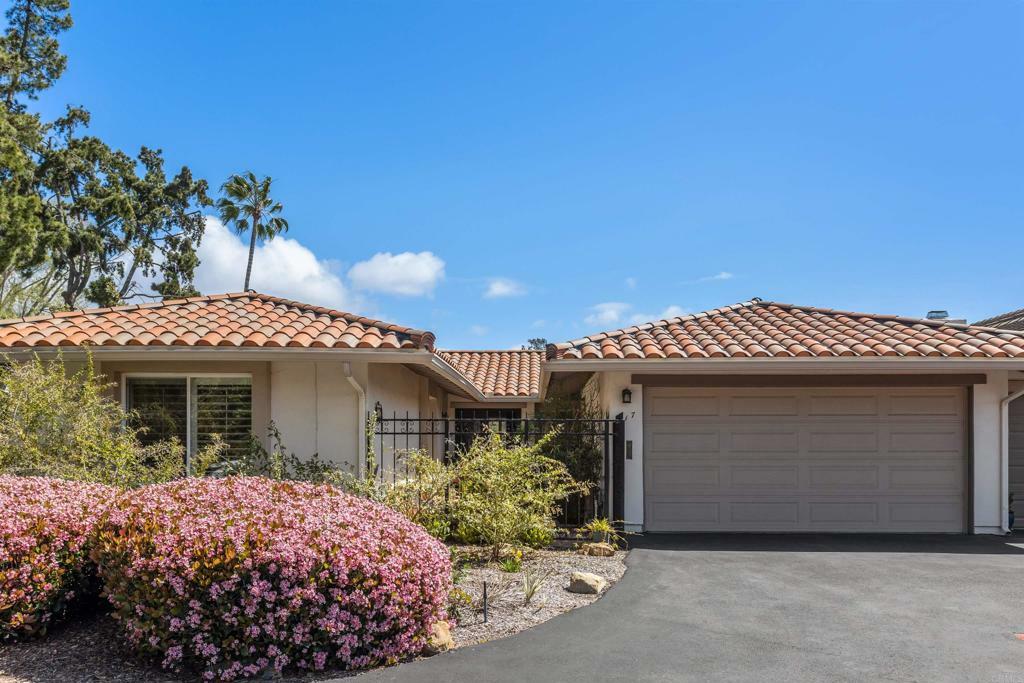 Property Photo:  117 Villa Hermosa Ct.  CA 92075 