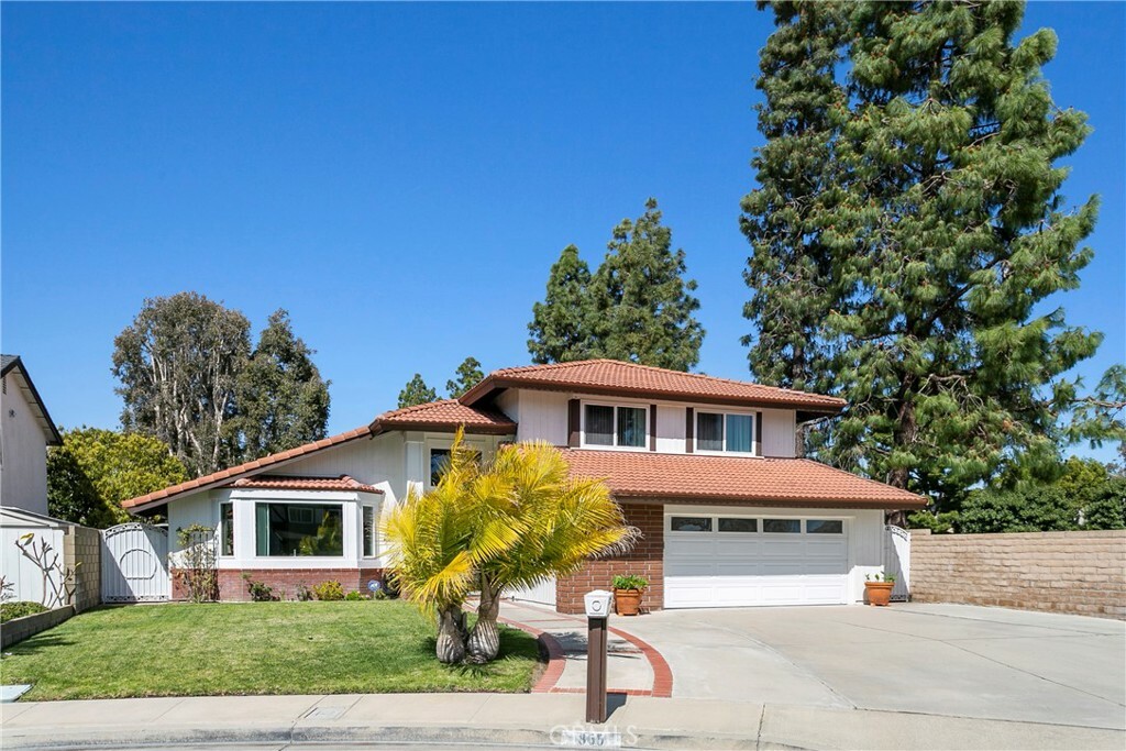 Property Photo:  866 Prospect Place  CA 92626 