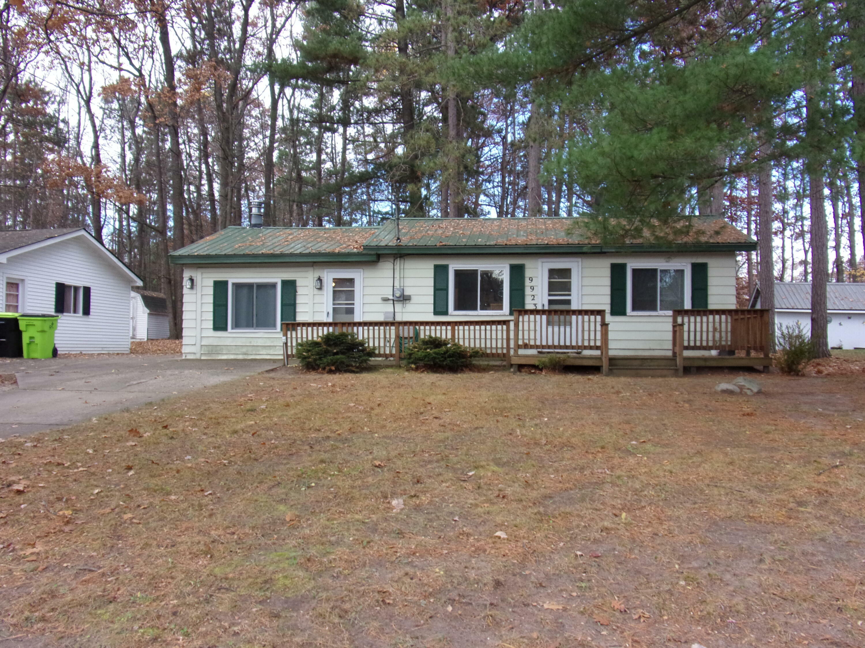 9923 Chase Boulevard  Roscommon MI 48653 photo