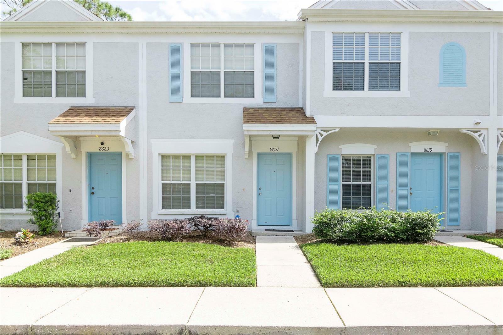 Property Photo:  8621 Hunters Key Circle  FL 33647 