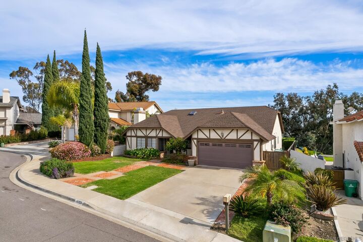 Property Photo:  11753 Petirrojo Court  CA 92124 