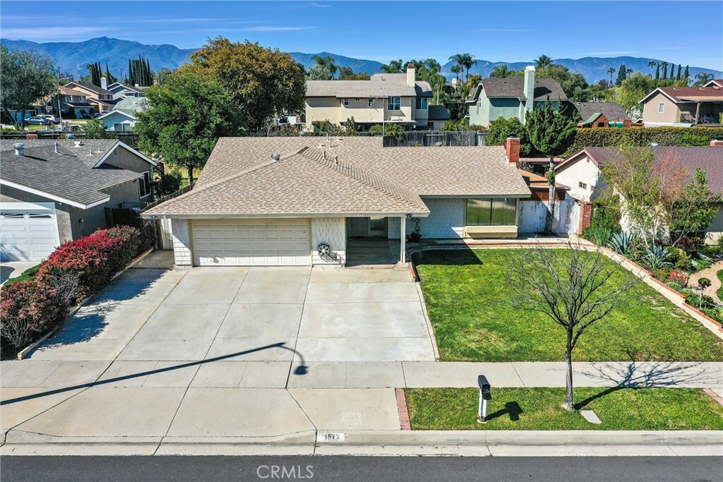 Property Photo:  1572 Evergreen Lane  CA 92879 