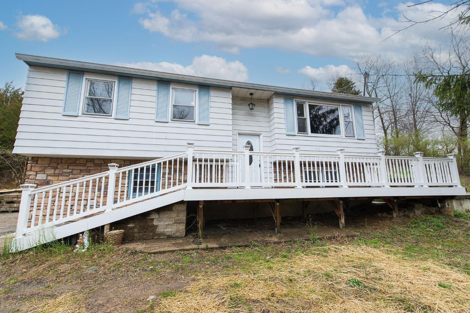 Property Photo: 6870 Mullen Rd OH 45247