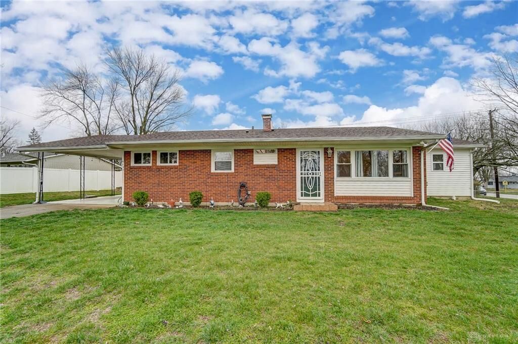 Property Photo: 4135 Fleetwood Drive OH 45416