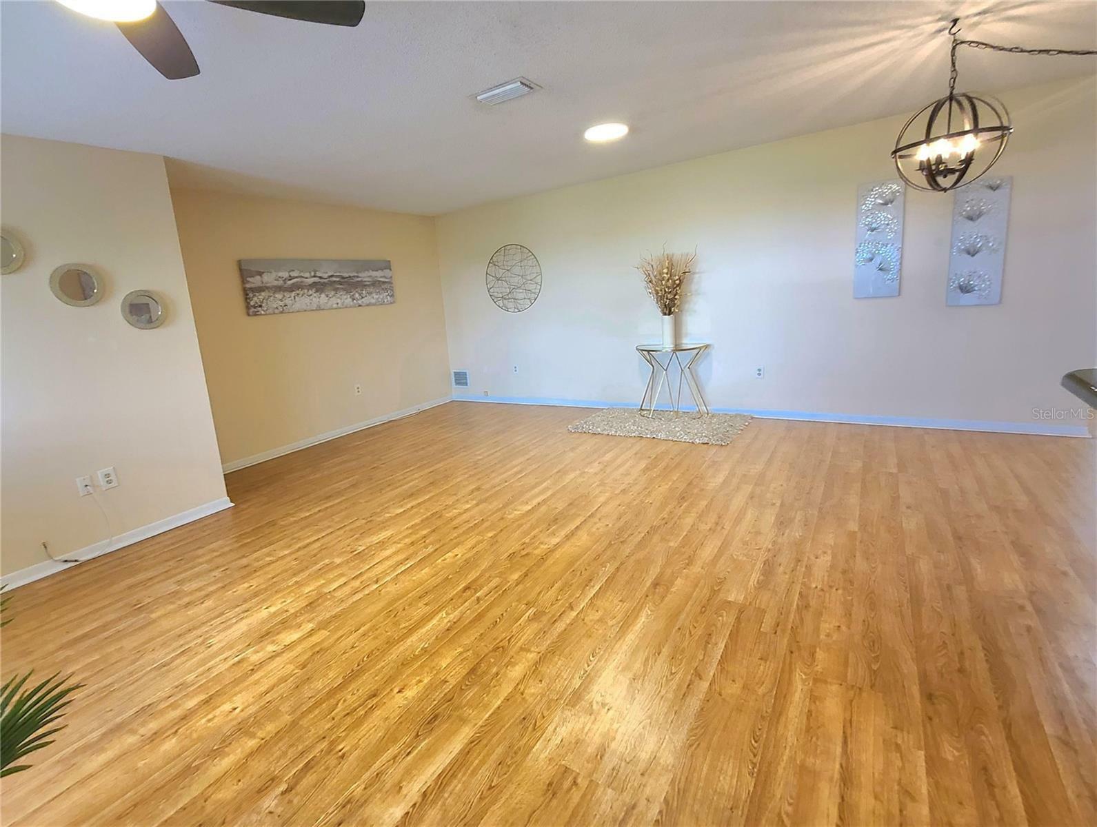 Property Photo: 5603 80th Street N 111 FL 33709
