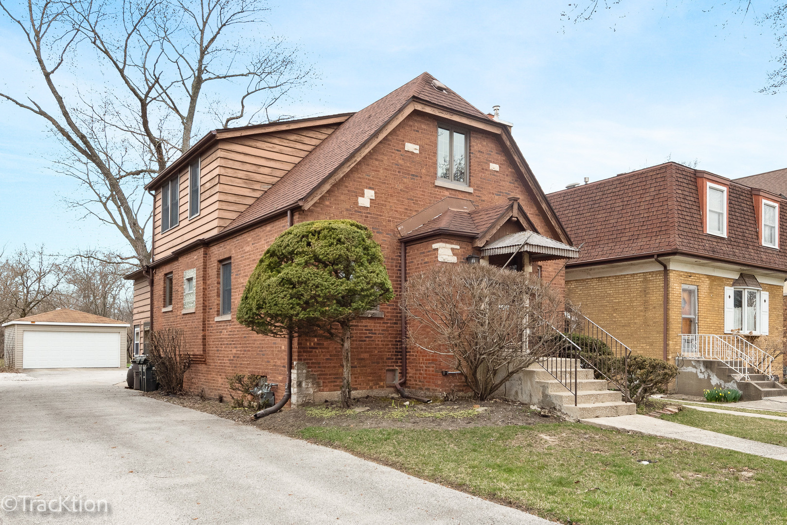 Property Photo:  3412 McCormick Avenue  IL 60513 