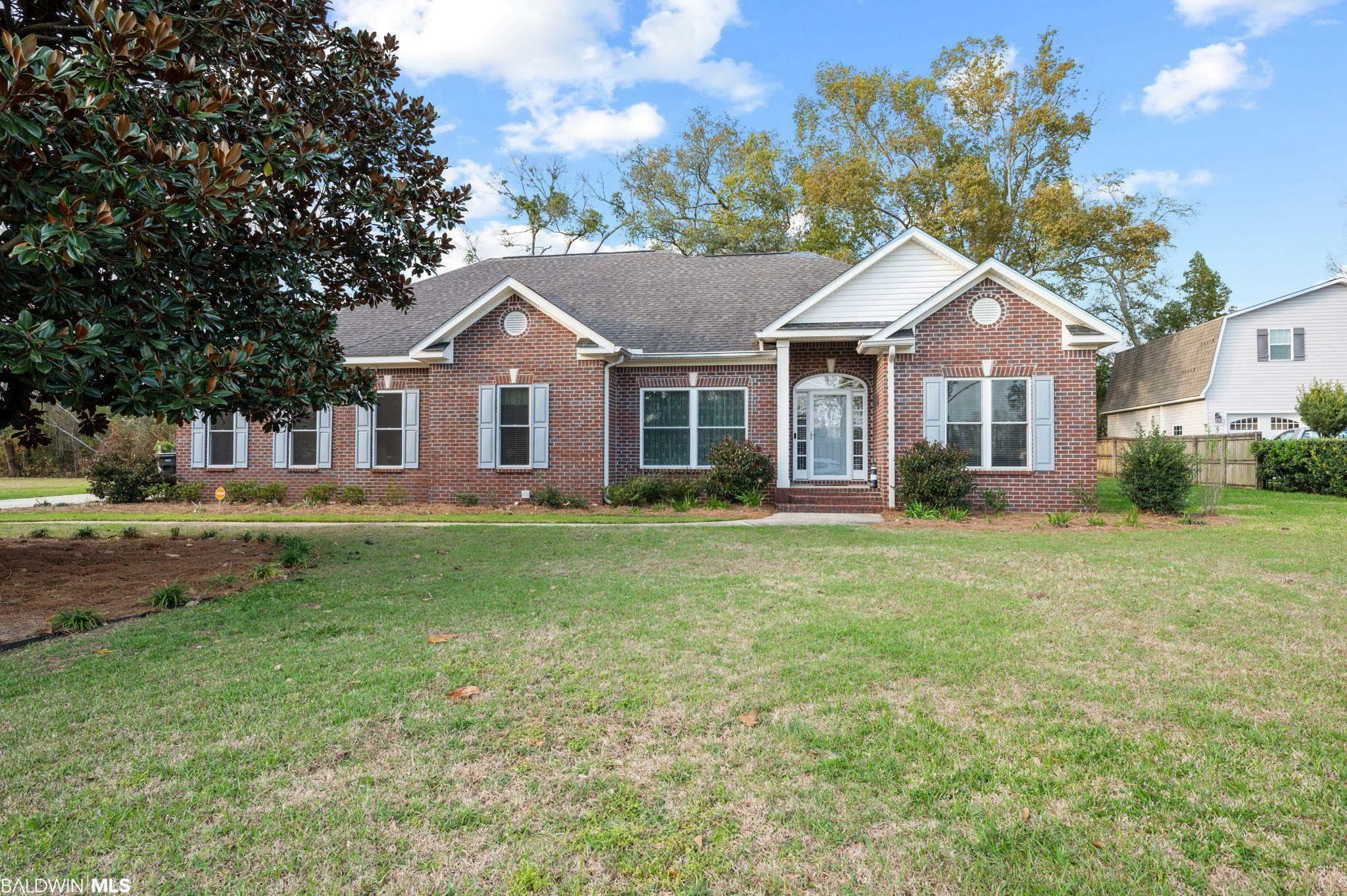 Property Photo:  9775 Sommerset Drive  AL 36526 