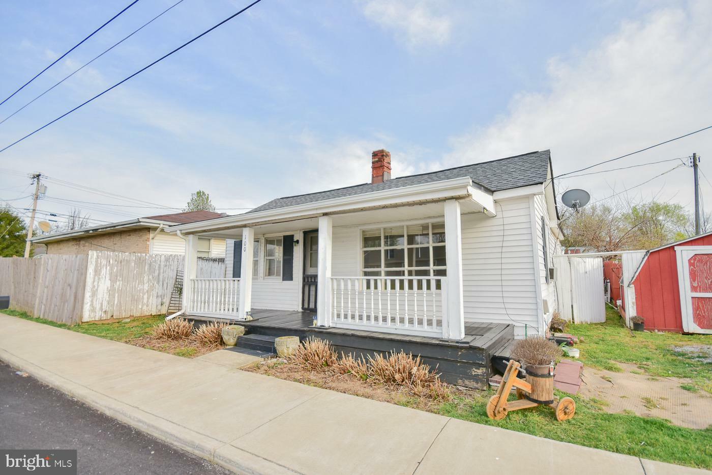 Property Photo:  100 E 13th Avenue  WV 25438 