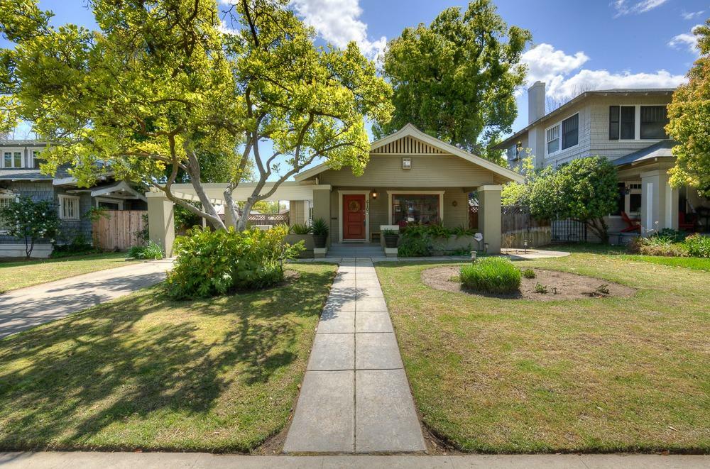 Property Photo:  610 E Peralta Way  CA 93704 