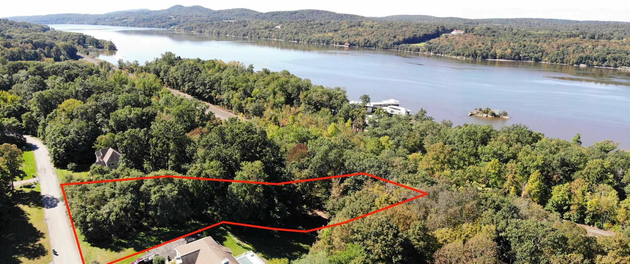 Property Photo: 91 Huyler Dr NY 12538