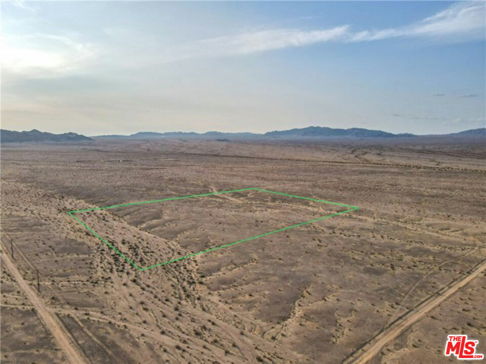 Property Photo:  0 N/O Poleline Road  CA 92277 