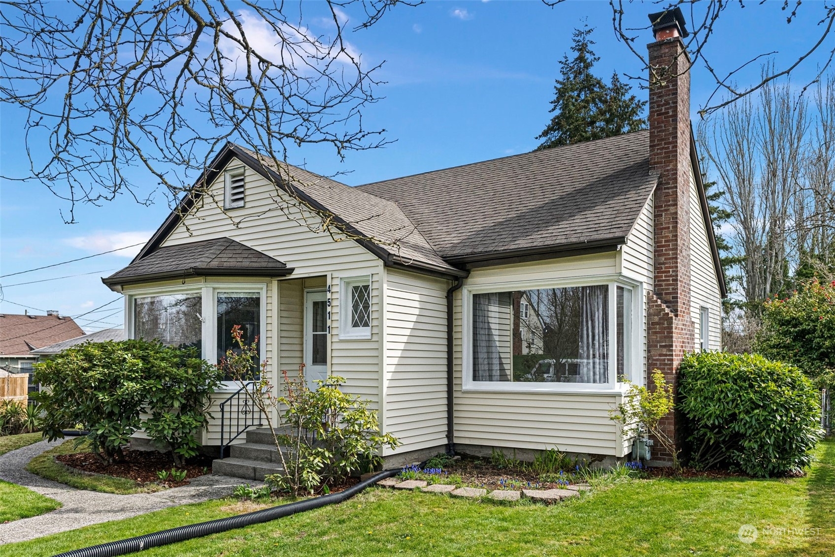 Property Photo:  4511 S D Street  WA 98418 