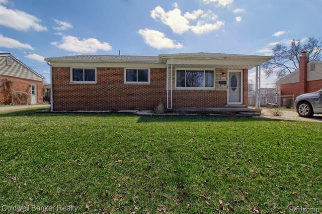 Property Photo:  33671 Arrowhead Street  MI 48185 