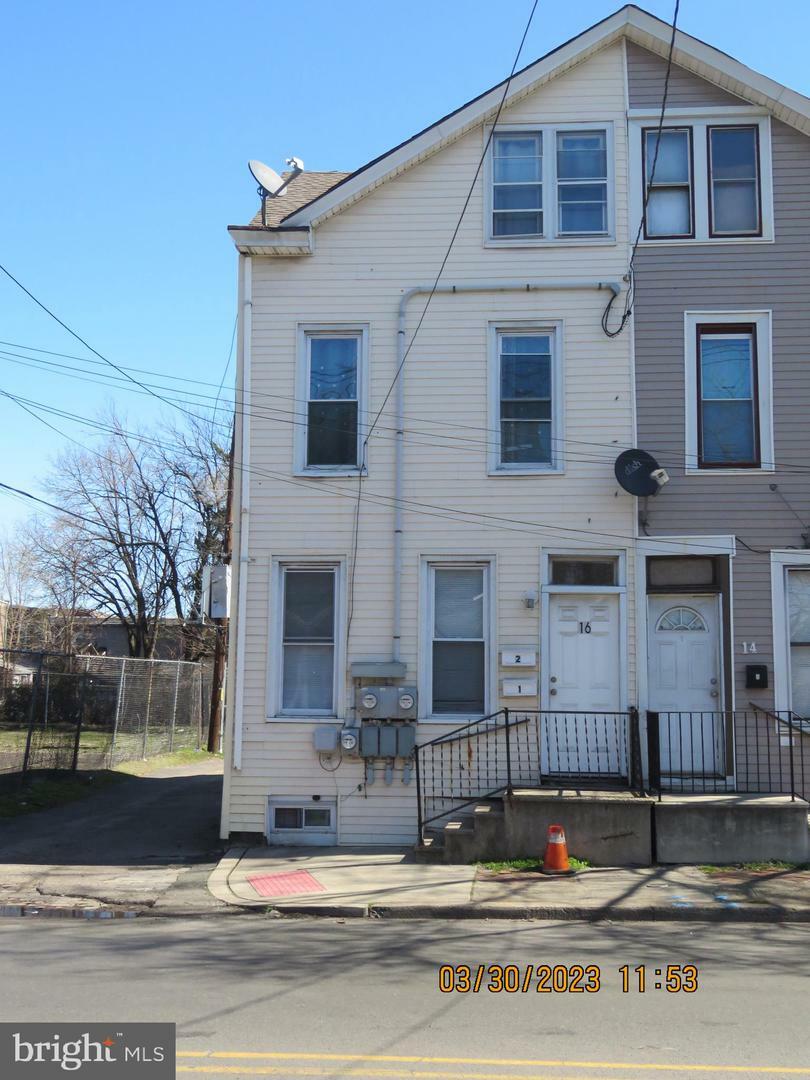 Property Photo:  16 N Olden Avenue 1  NJ 08609 