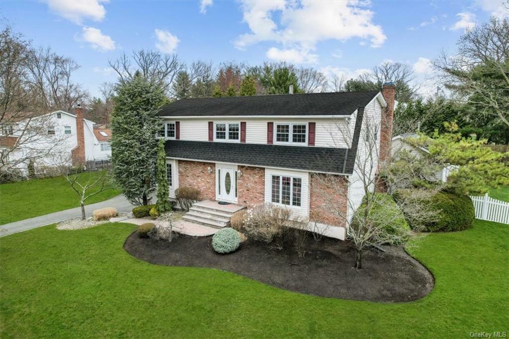 Property Photo:  9 Spirea Lane  NY 10956 