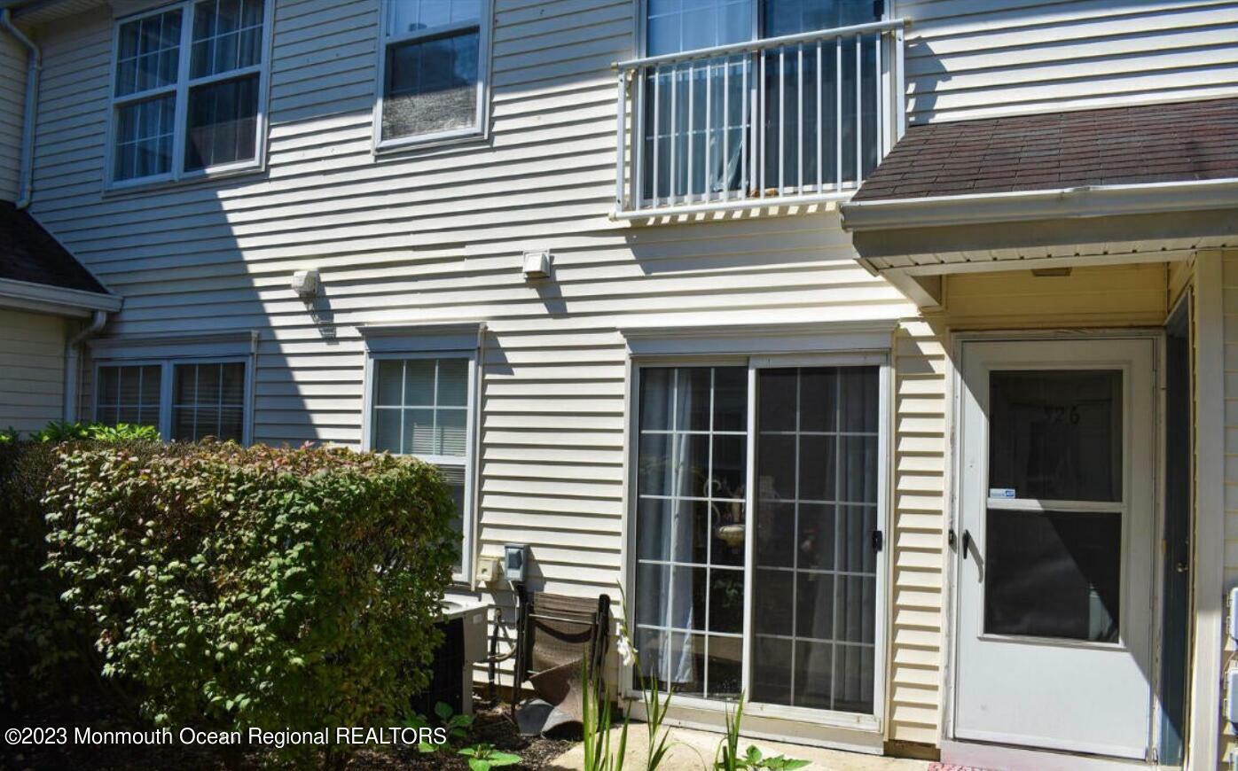 Property Photo:  526 Tivoli Court  NJ 07751 