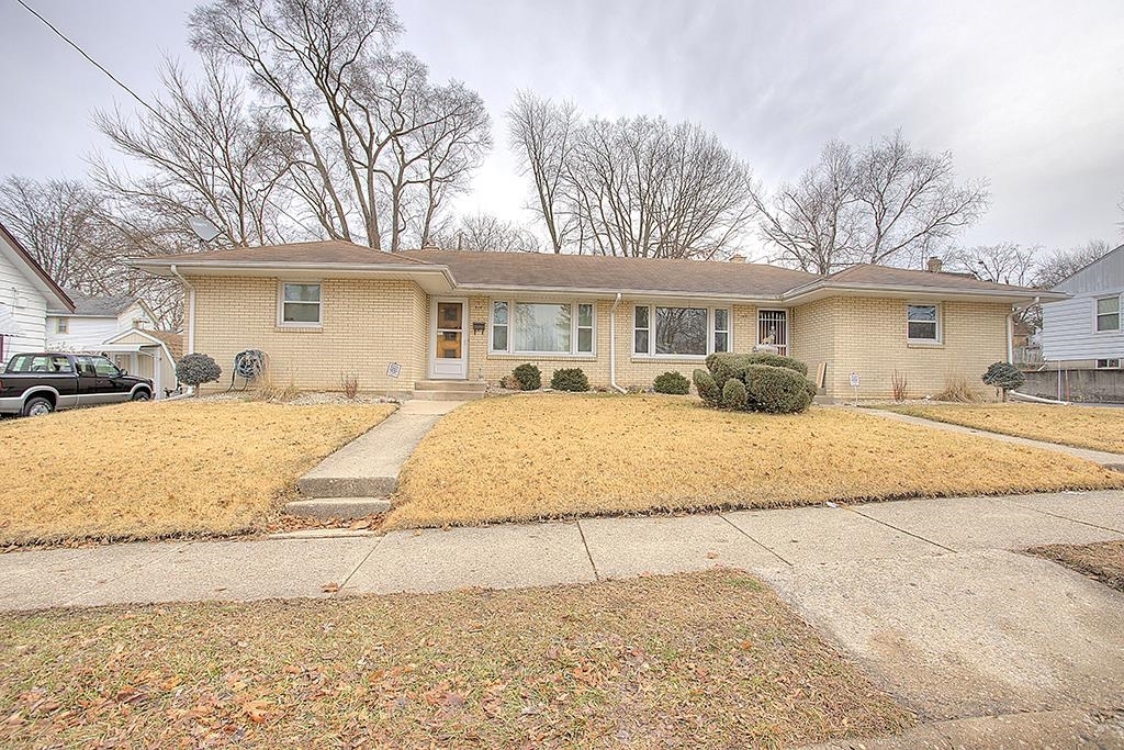 Property Photo:  918 18th Street  IL 61104 