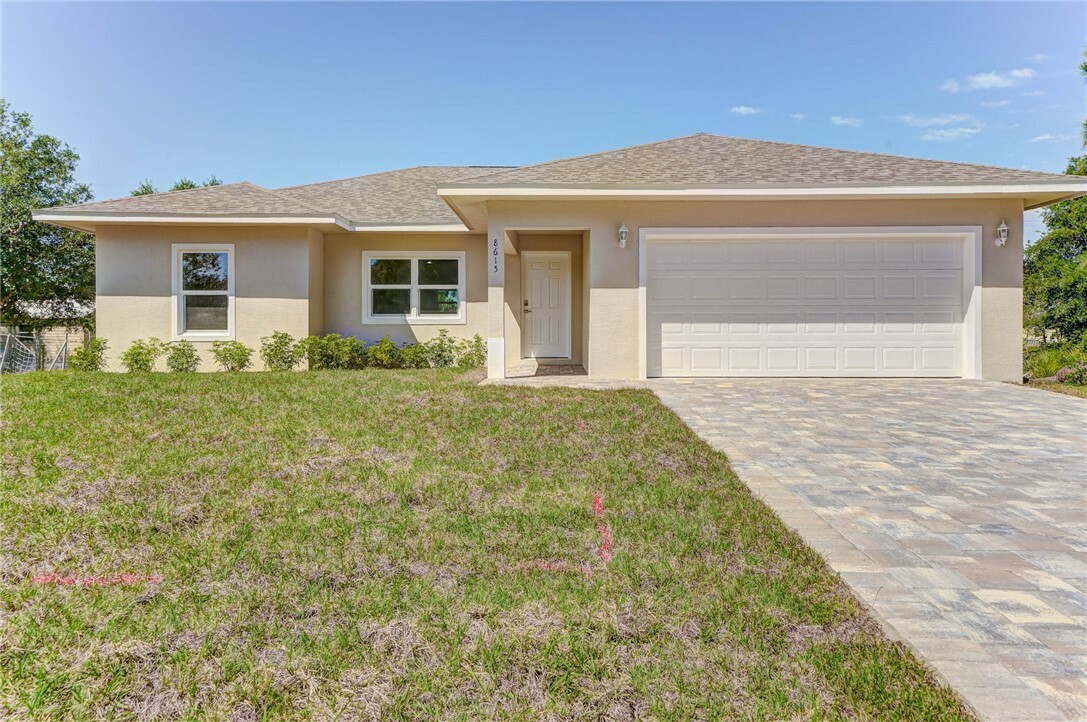 Property Photo:  8615 102nd Court  FL 32967 