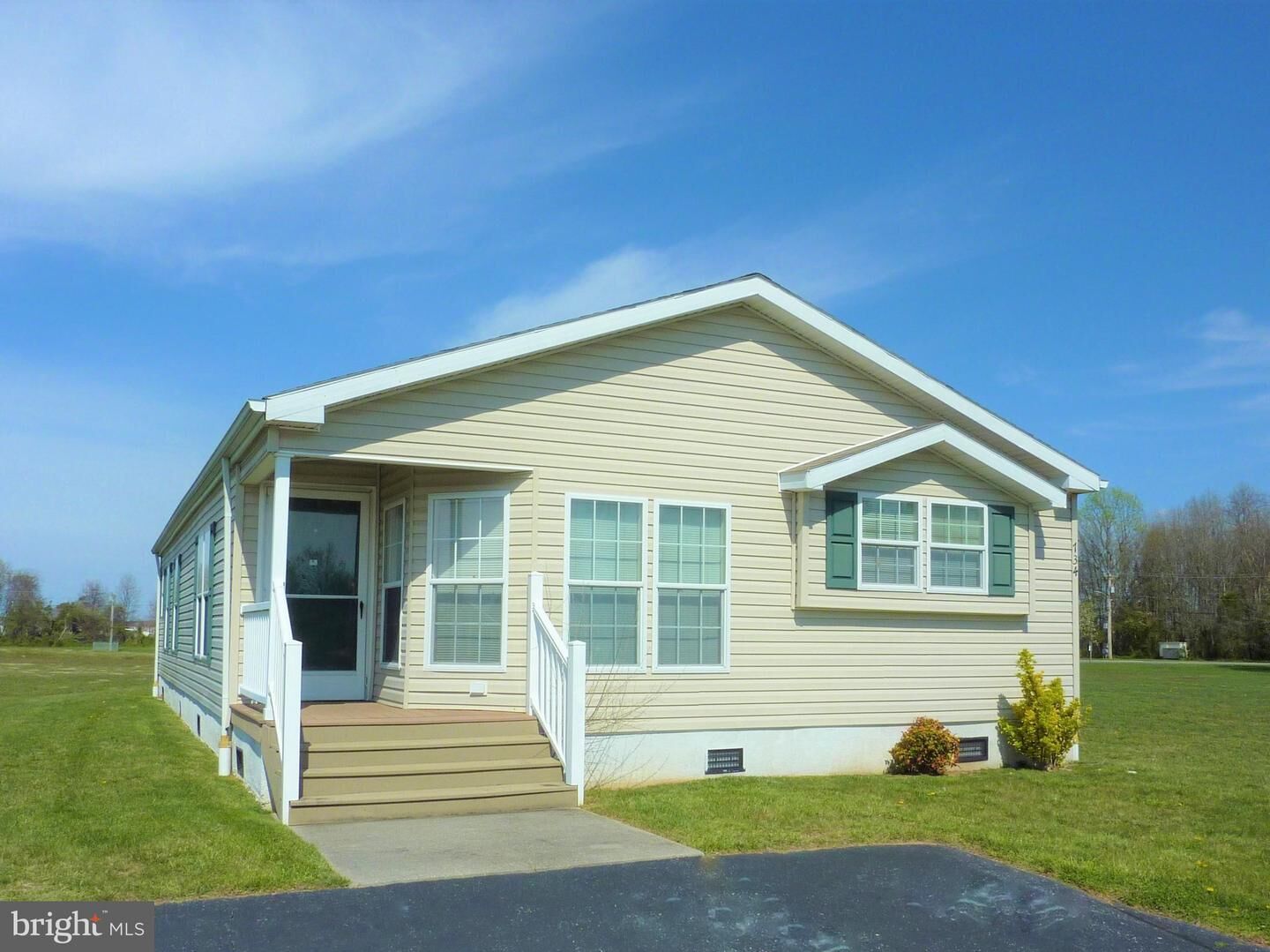 Property Photo:  734 Radnor Ln  DE 19977 