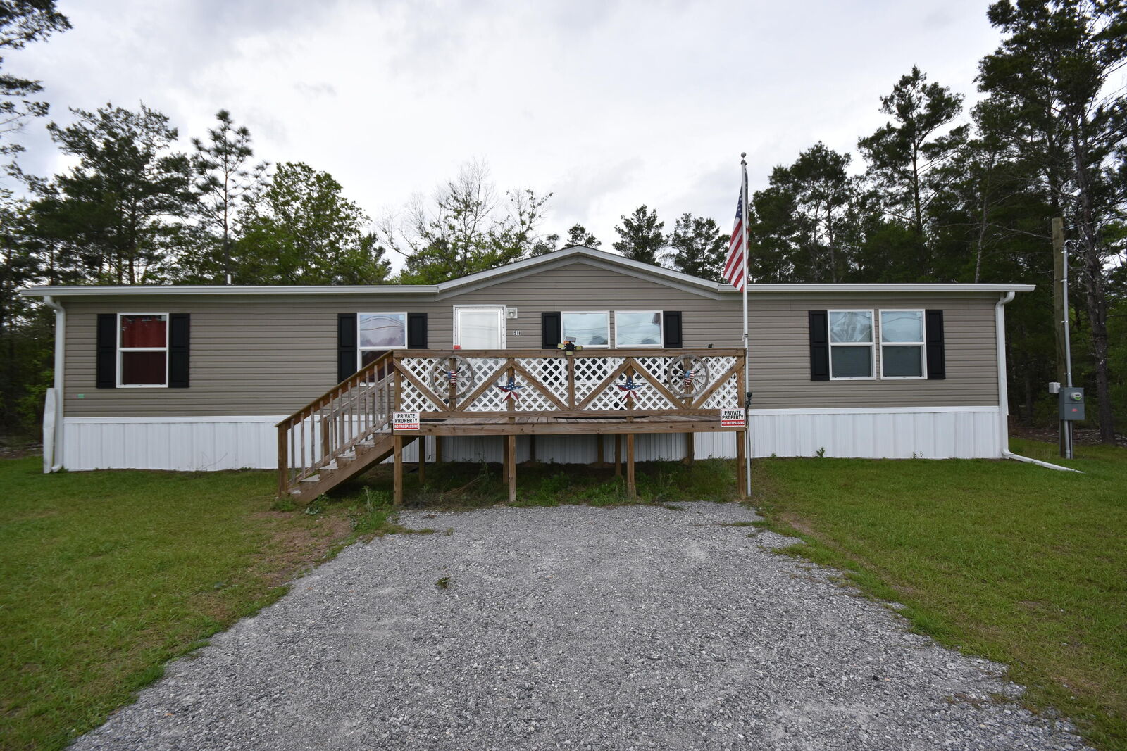 Property Photo:  518 Woodlands Boulevard  FL 32433 