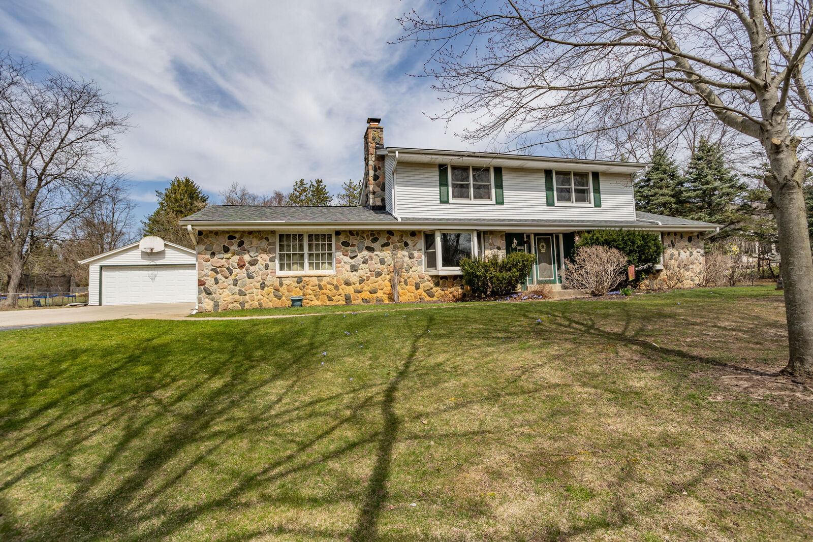 Property Photo:  19950 W Pinecrest Ln  WI 53146 