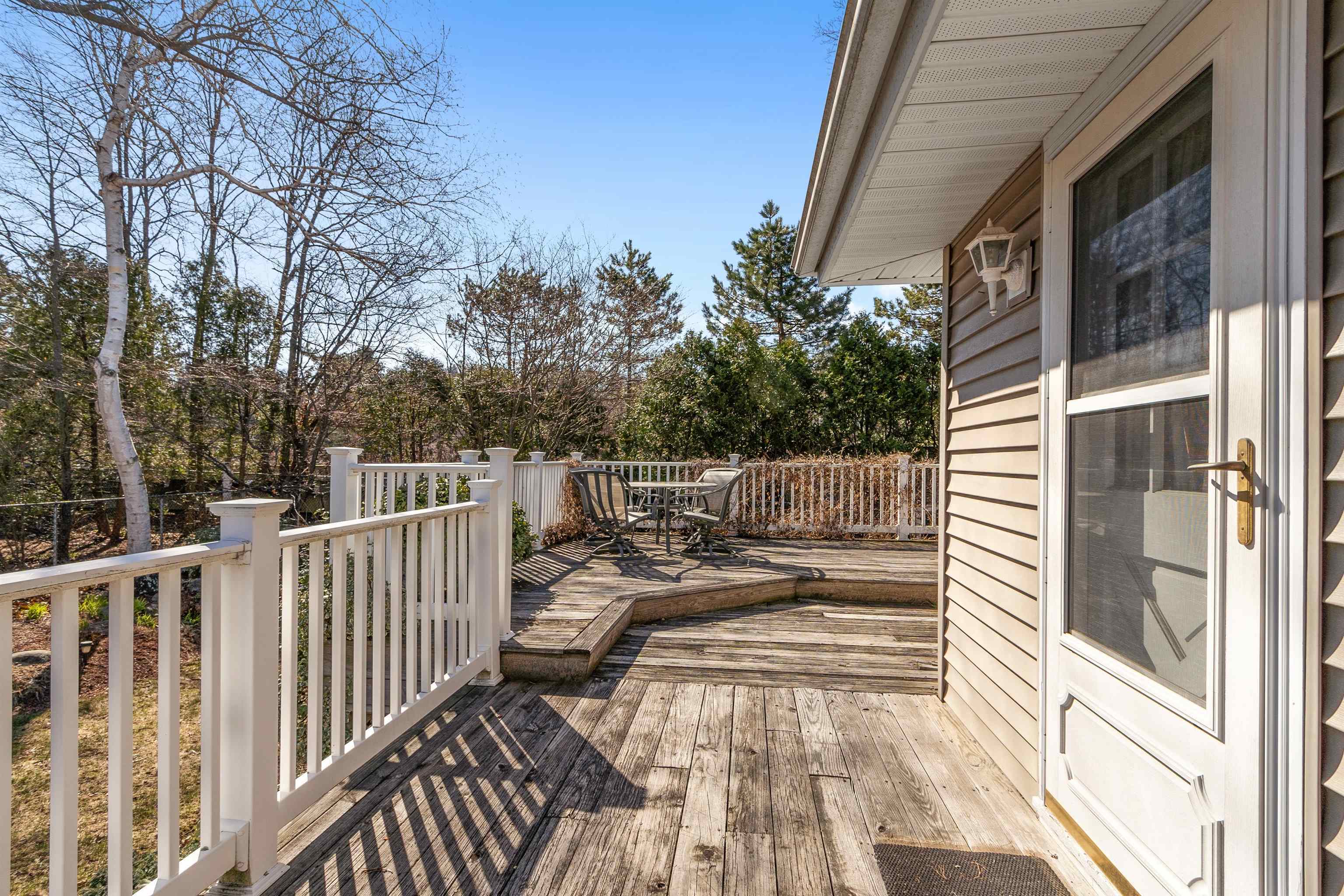Property Photo: 98 Parnell Place NH 03060