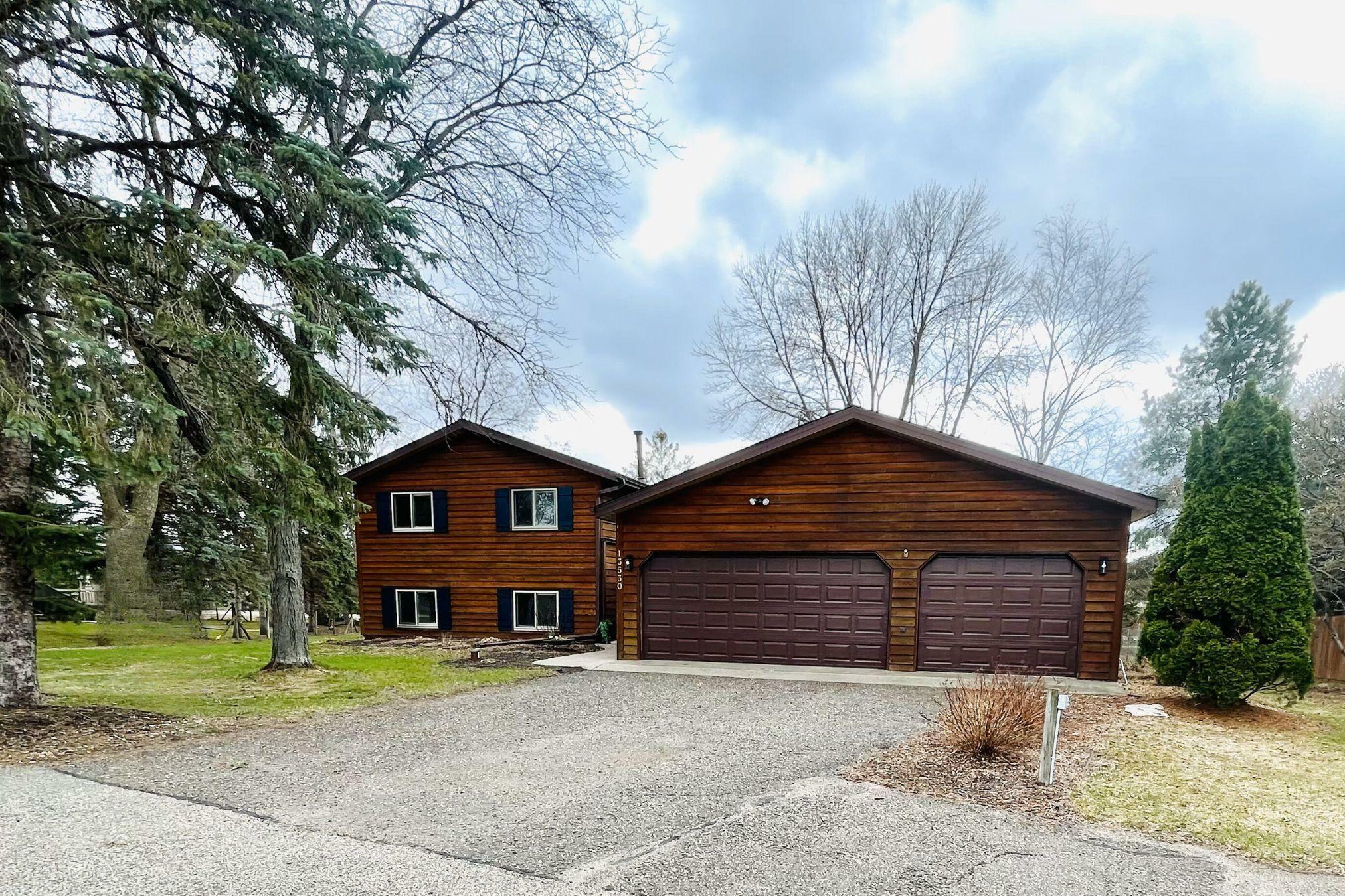 Property Photo: 13530 Evergreen Circle N MN 55327