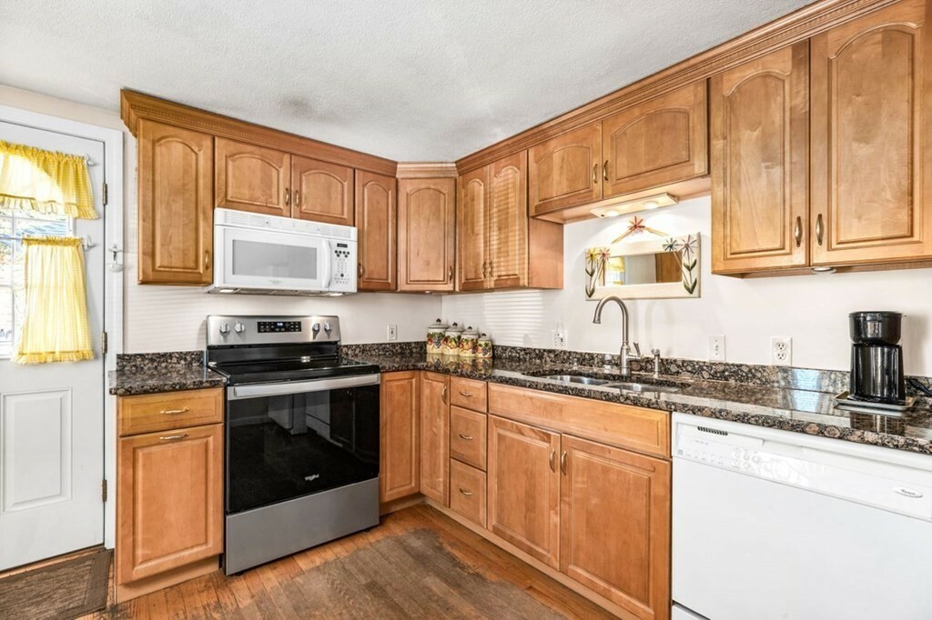 Property Photo: 25 Merritt Ave(Dead End St) MA 02302