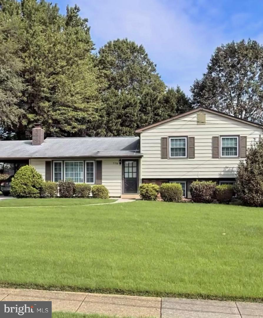 5708 Ashfield Road  Alexandria VA 22315 photo