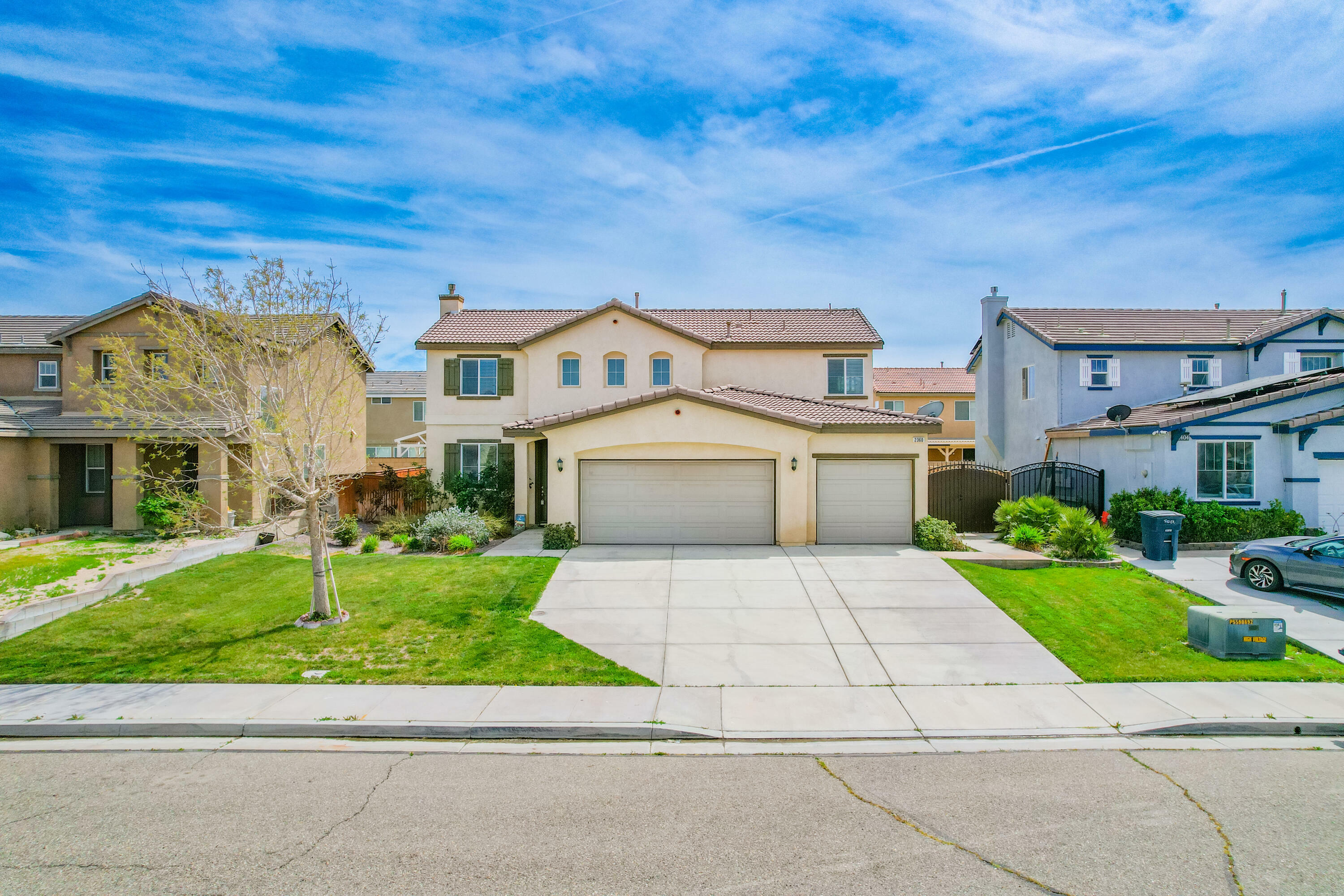 Property Photo:  2360 Crimson Drive  CA 93560 