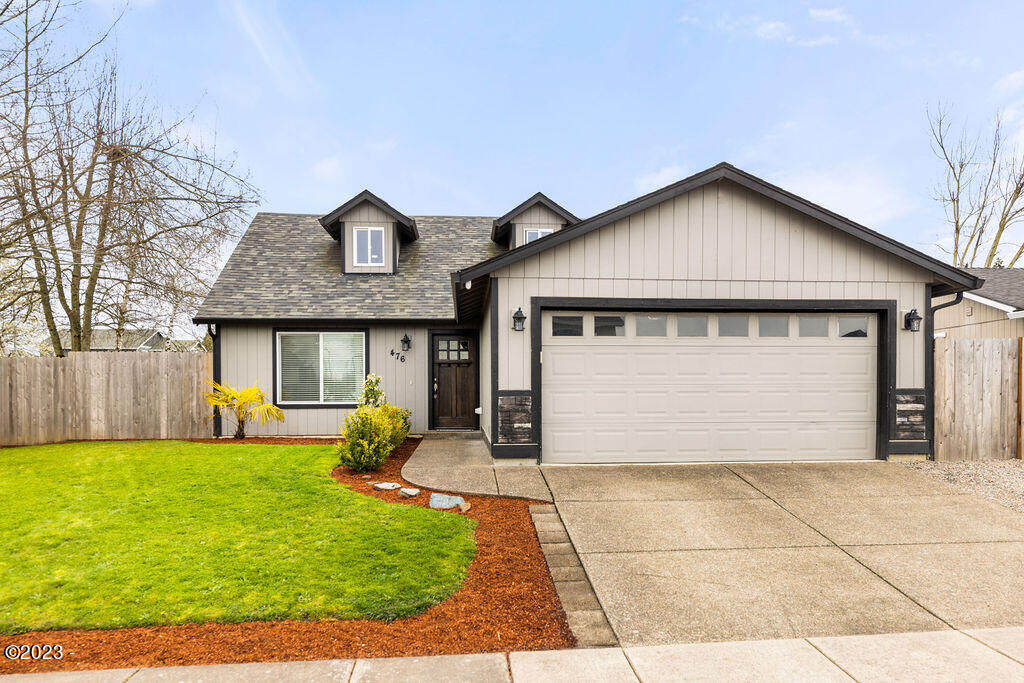 Property Photo: 476 Rondeau Court OR 97026