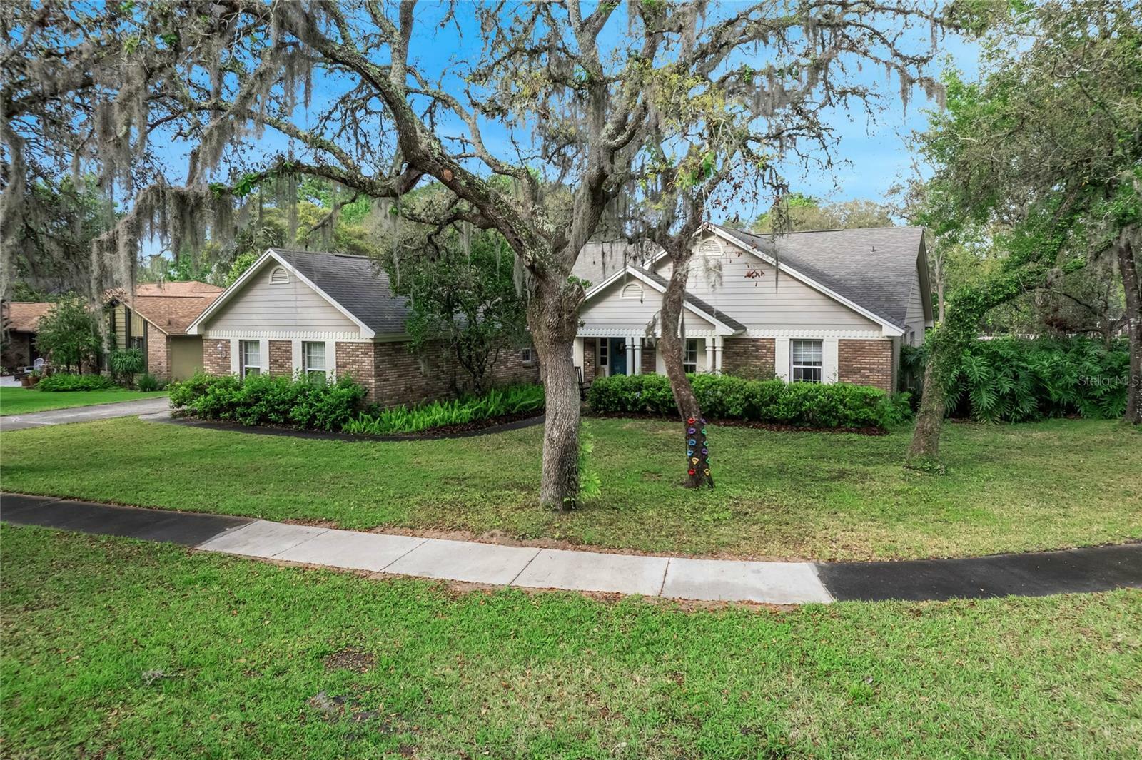 Property Photo:  638 Bluebird Ct  FL 32746 