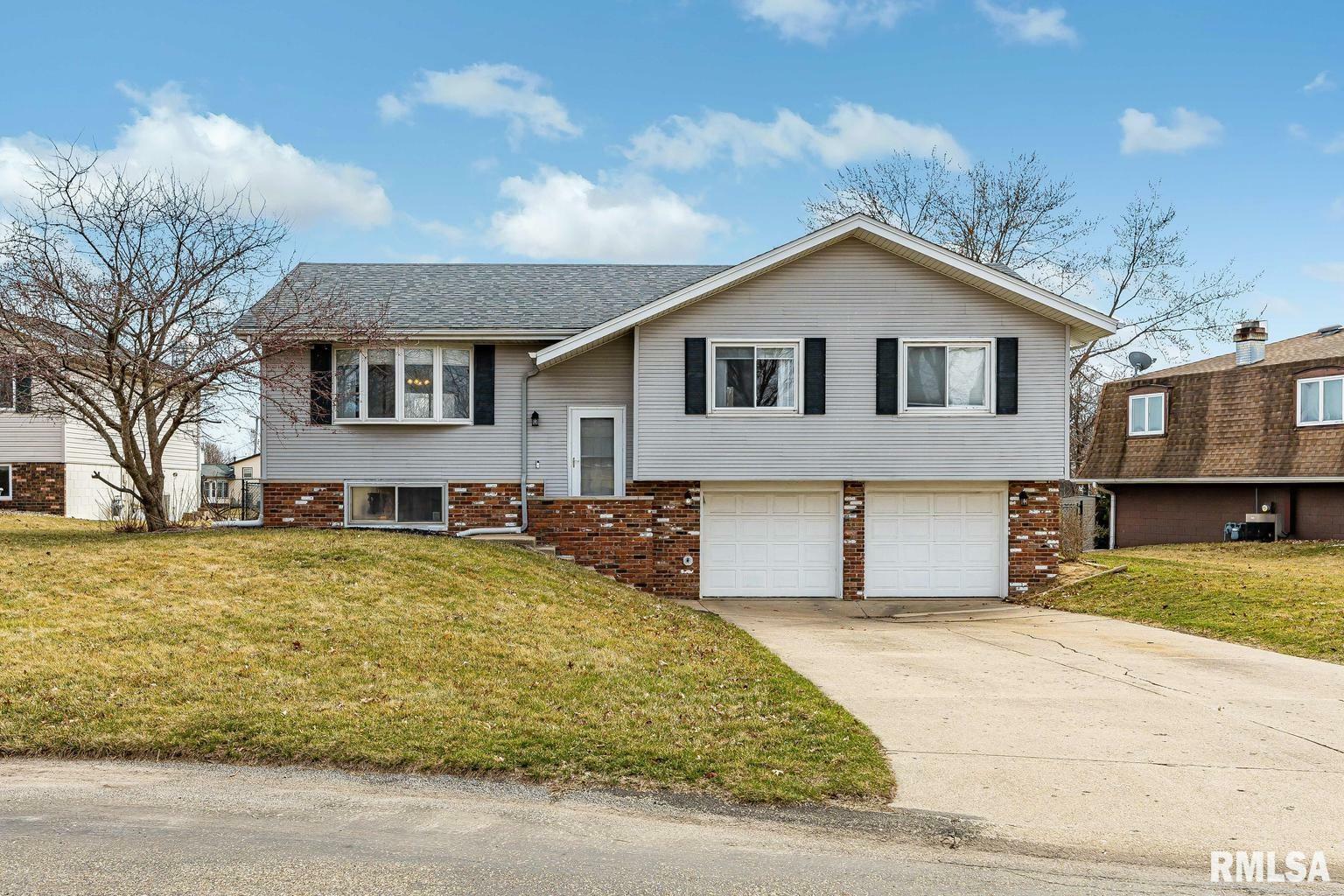 Property Photo:  436 N Nappanee Point  IL 61604 