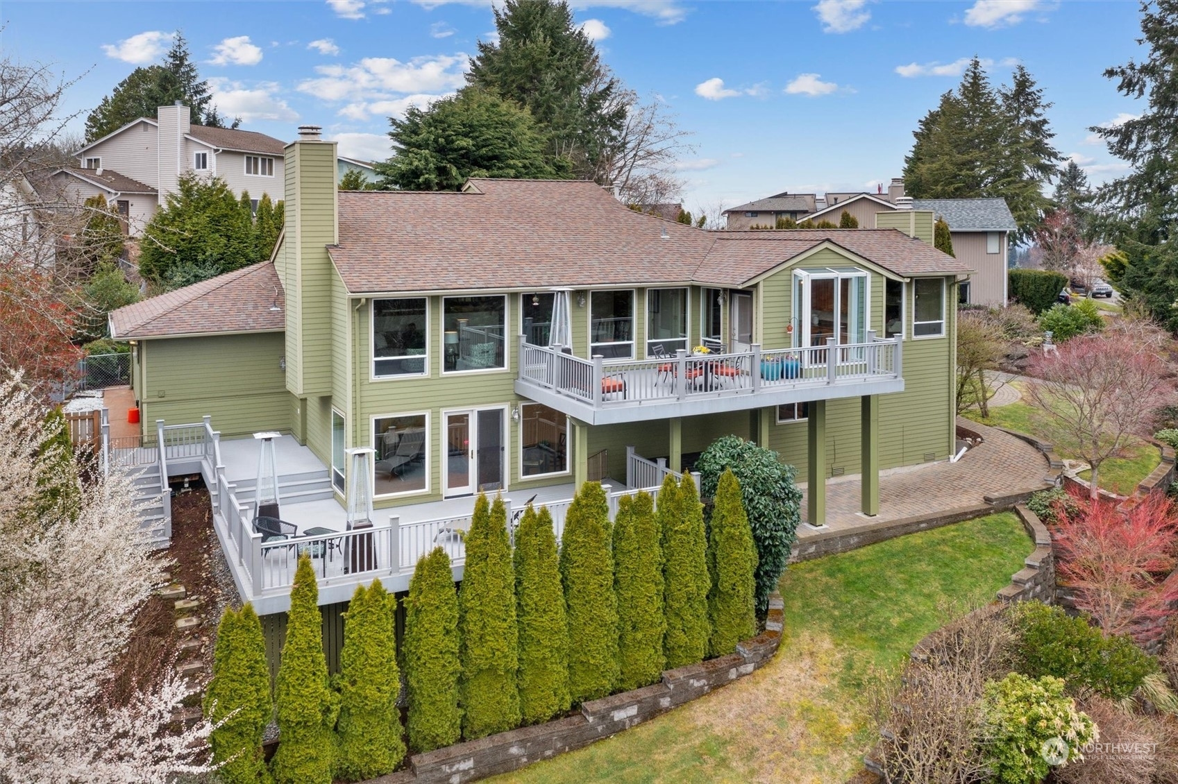 Property Photo:  15527 SE 48th Drive  WA 98006 