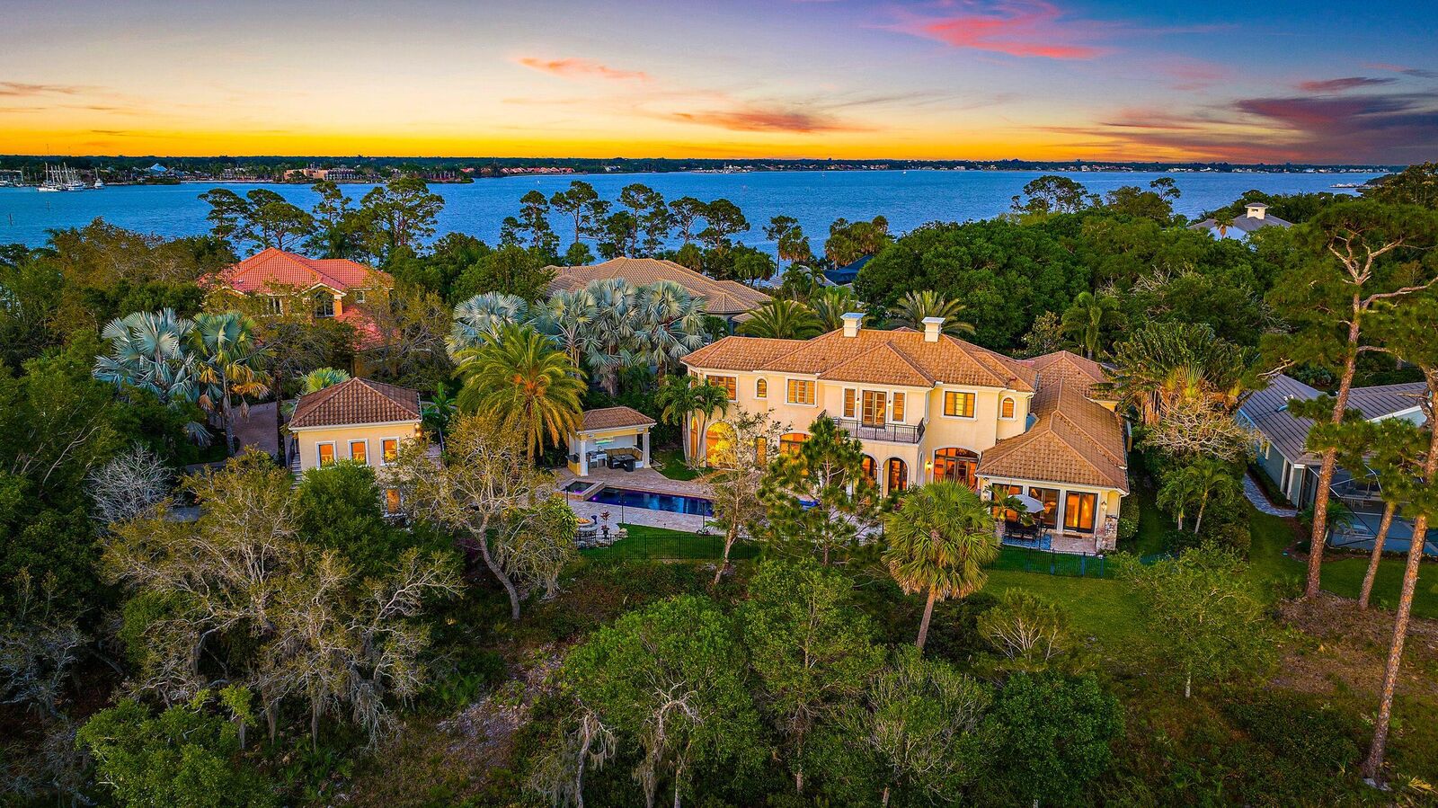 Property Photo:  511 NW Winters Creek Road  FL 34990 