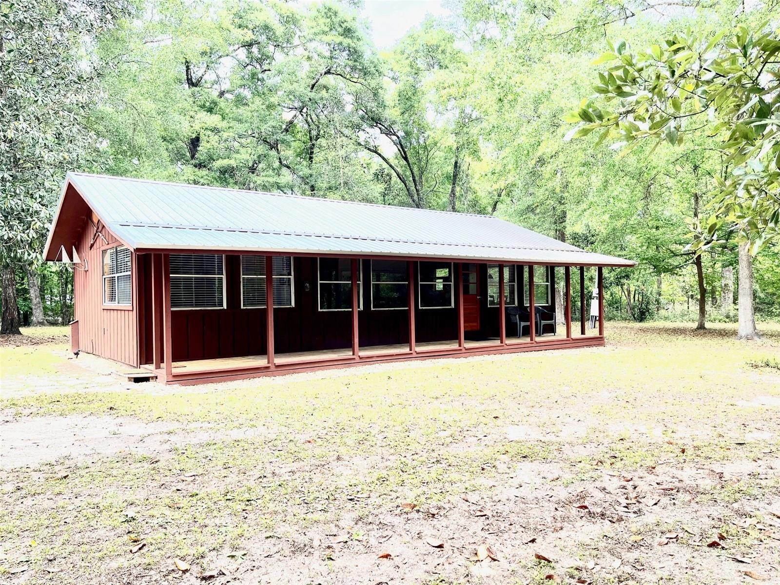 Property Photo: 464 SW California Terrace FL 32038