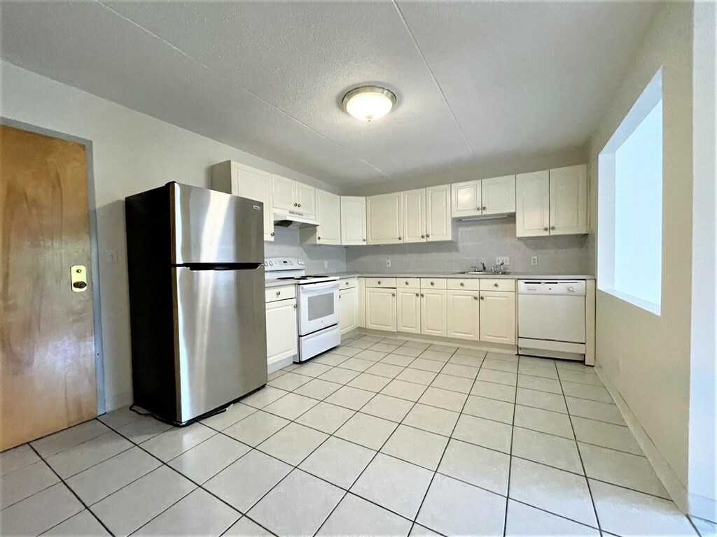 Property Photo: 580 Salem Street 28 MA 01880