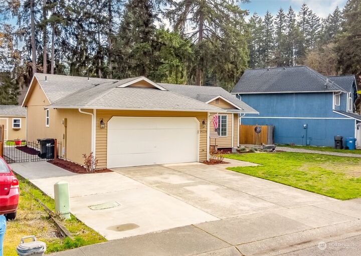 Property Photo:  19228 SE 263rd Street  WA 98042 