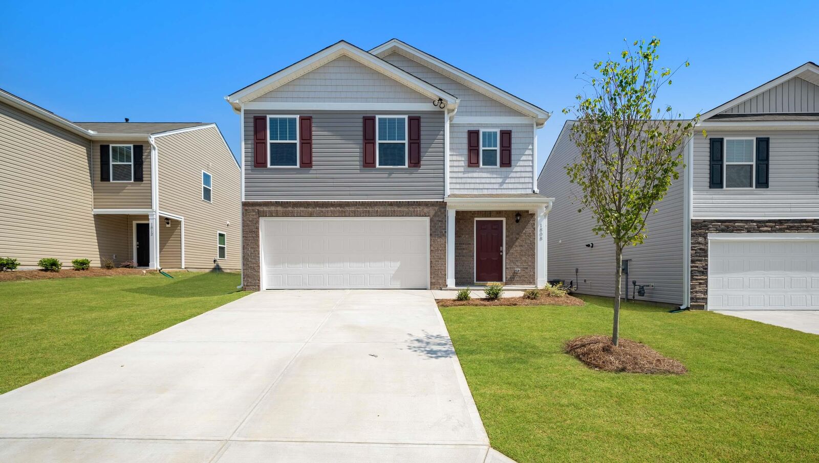 Property Photo: 1808 Bridle Lane SC 29376