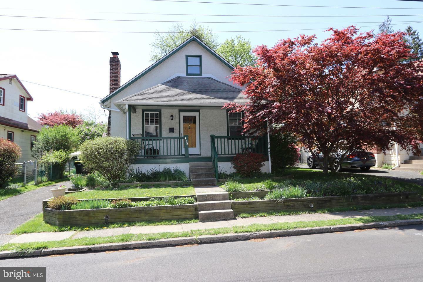 Property Photo:  708 Grant Avenue  PA 19090 