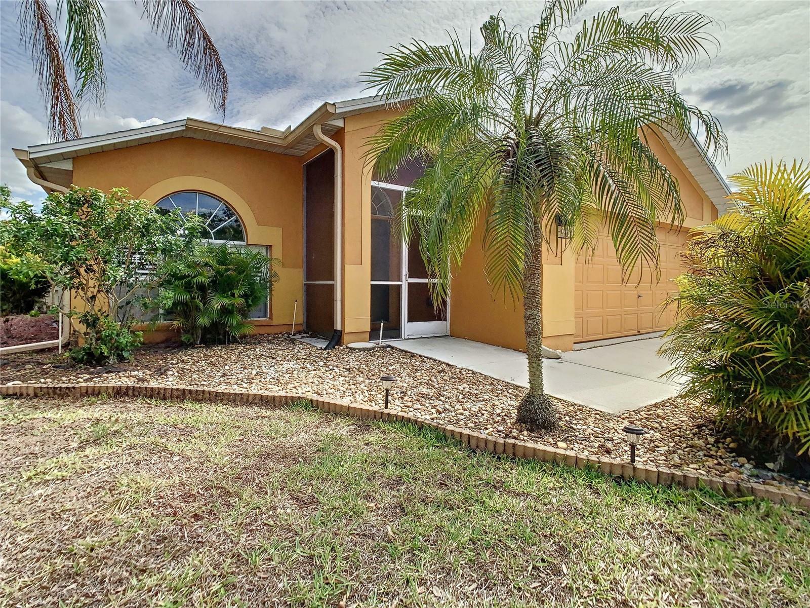 Property Photo:  11225 Scotchwood Drive  FL 33579 