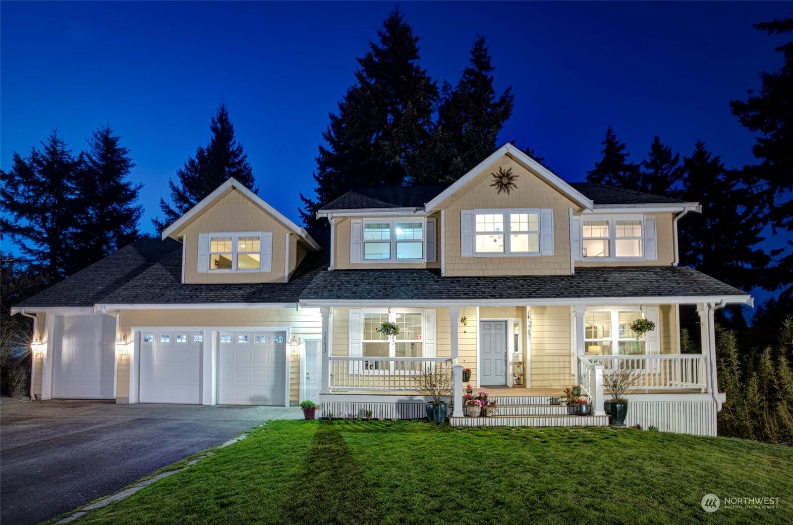 House for sale in Burien 16233 21st Avenue SW, Burien, WA 98166