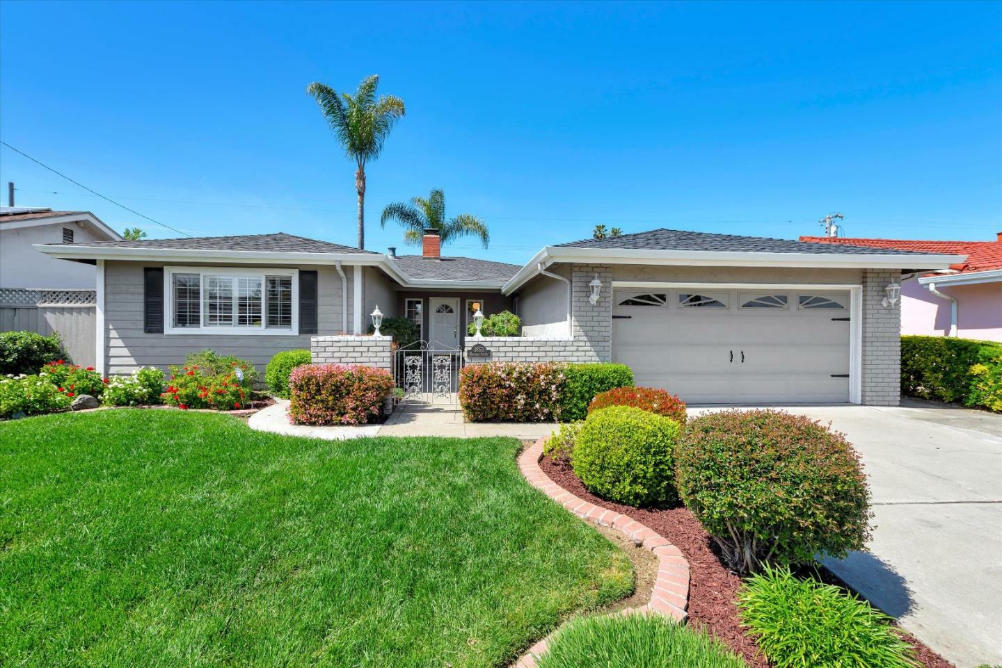 Property Photo: 3853 Meridian Avenue CA 95124