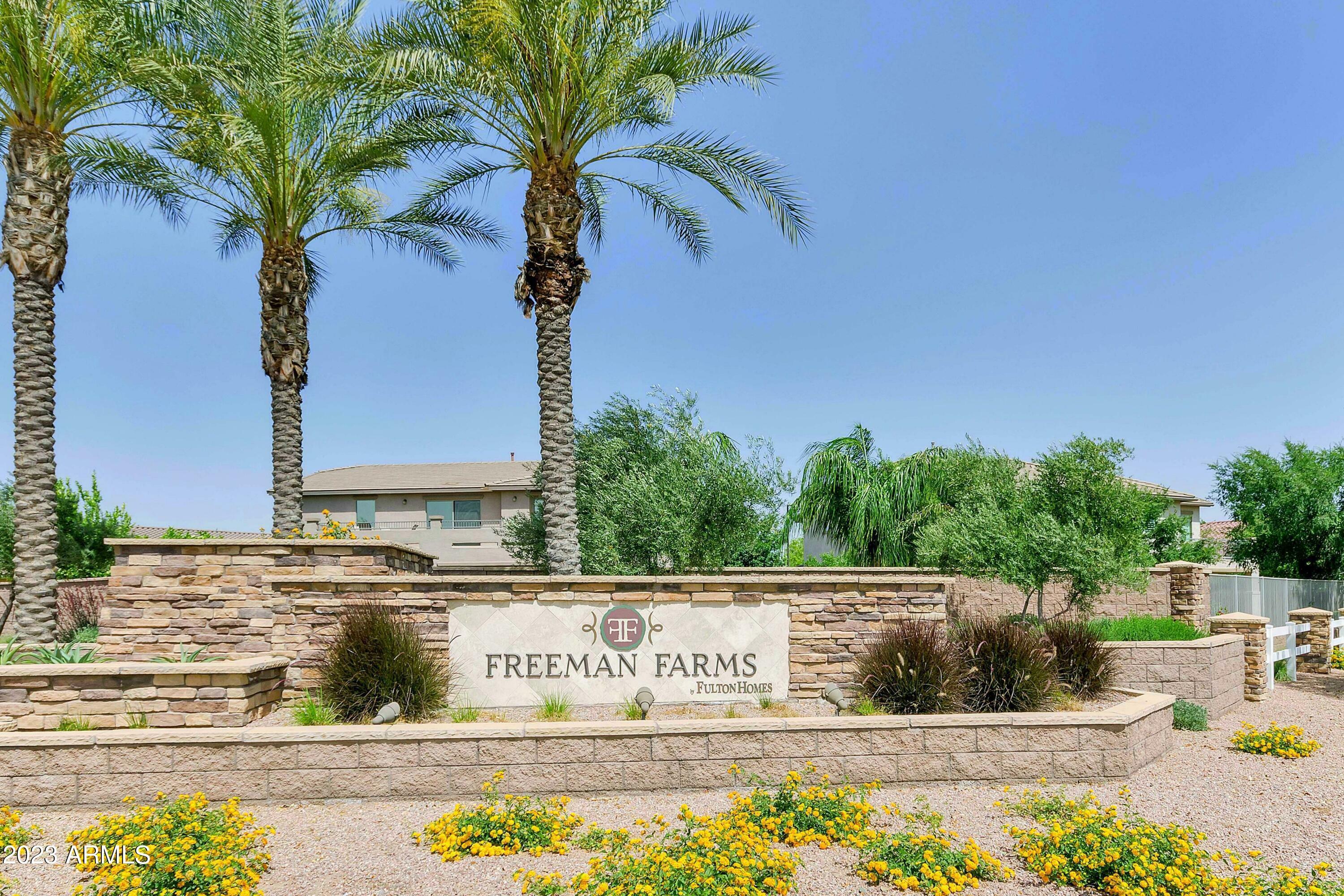 Property Photo: 2727 E Blue Spruce Lane AZ 85298